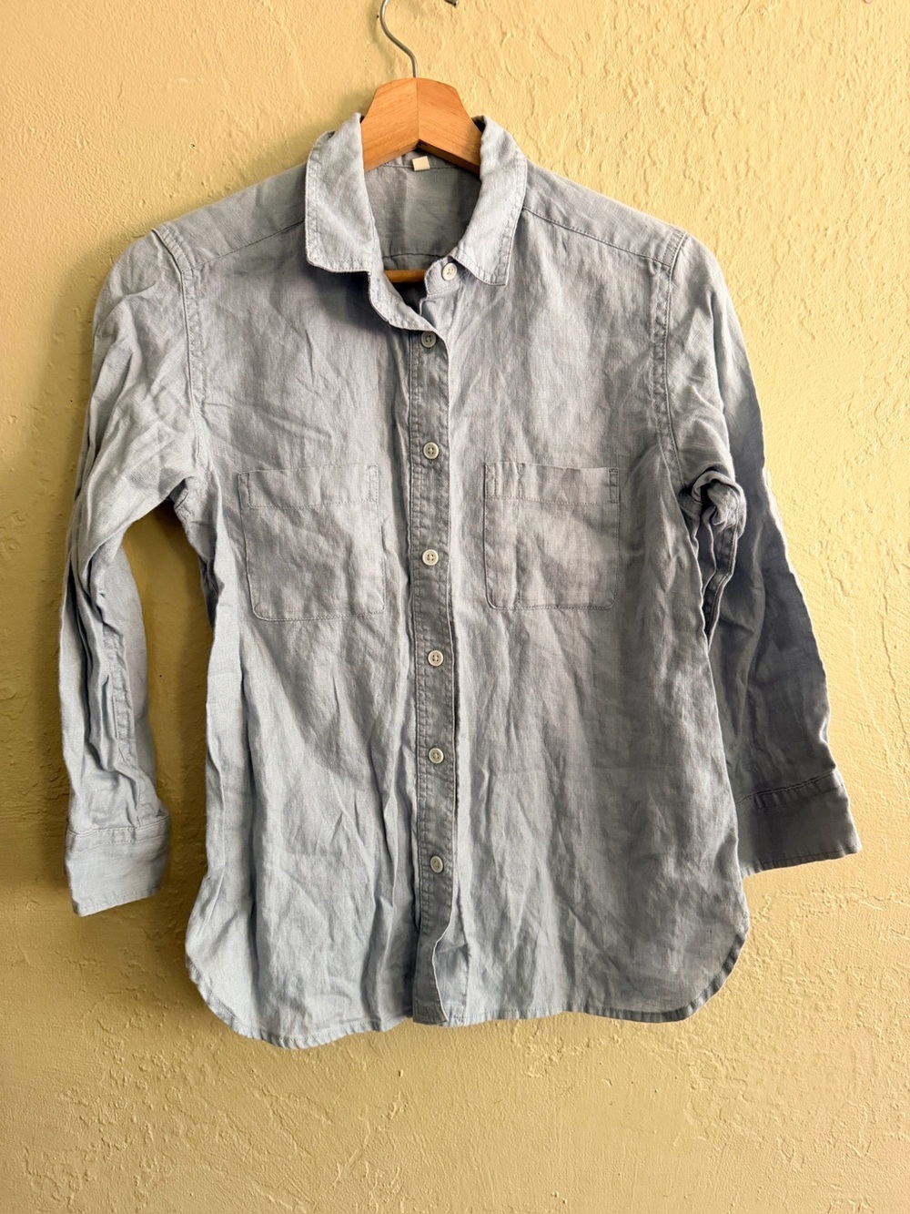 WOMEN'S jean button down shirt medium